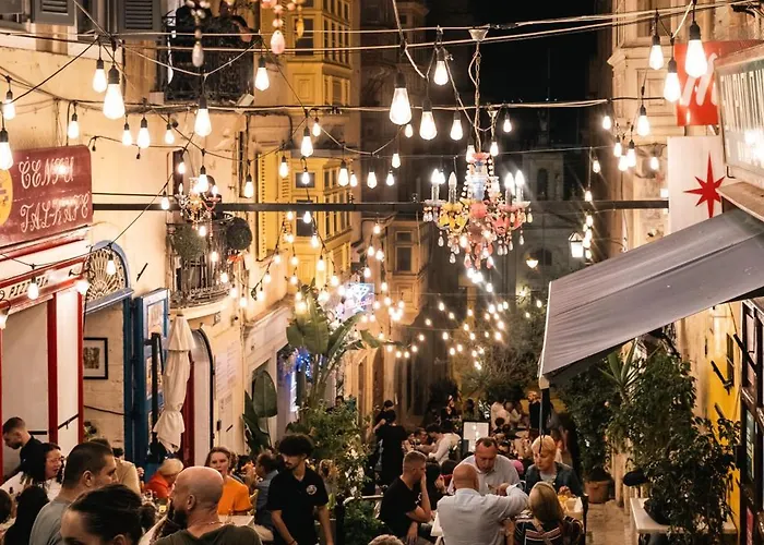 Appartement Lux Floor In The Hearth Of By Arco Collection La Valette